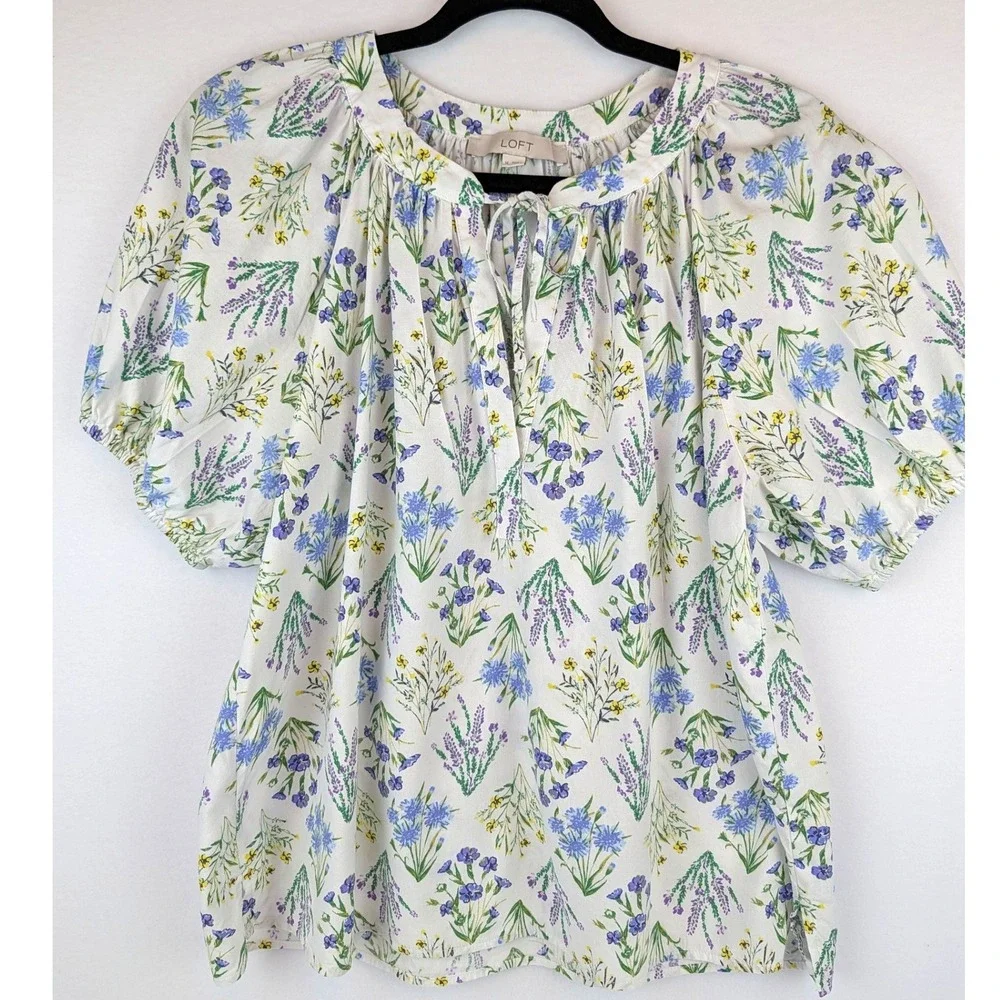 LOFT Blue Floral Dobby Stripe Smocked Puff‎ Sleeve Blouse Top Medium Bundle of 2